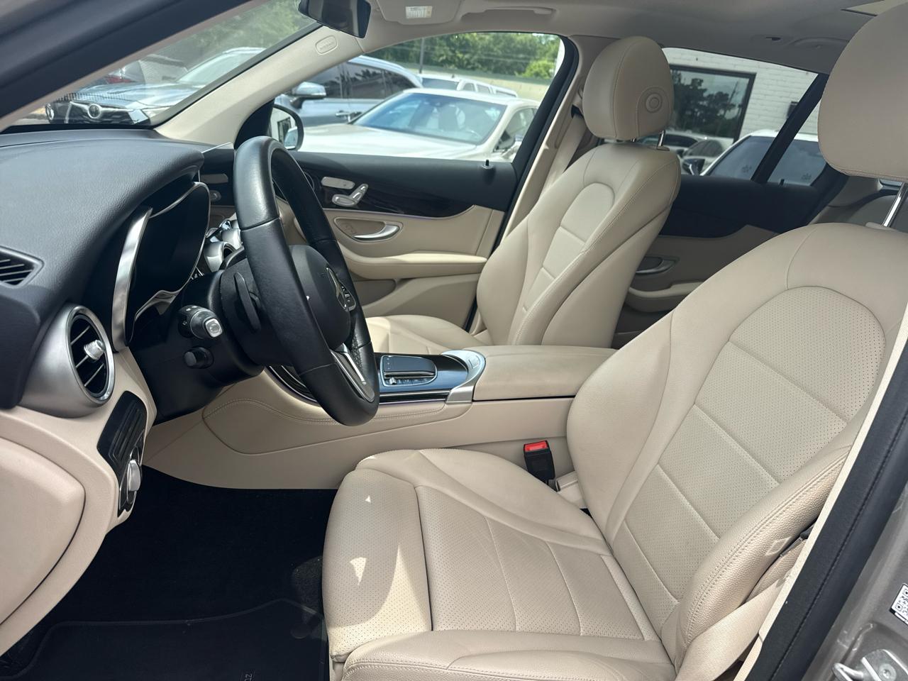 Mercedes-Benz GLC GLC 300 SUV 2021