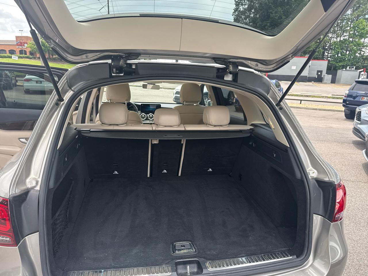 Mercedes-Benz GLC GLC 300 SUV 2021