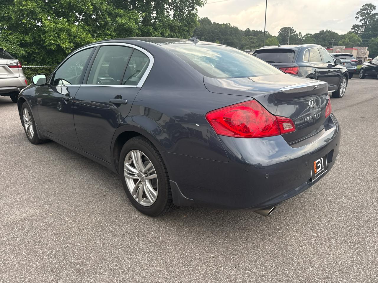 Infiniti G37 Sedan 4dr x AWD 2013