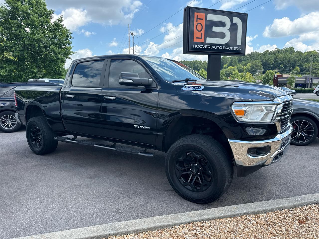 RAM 1500 Big Horn/Lone Star 4x4 Crew Cab 6'4" Box 2019