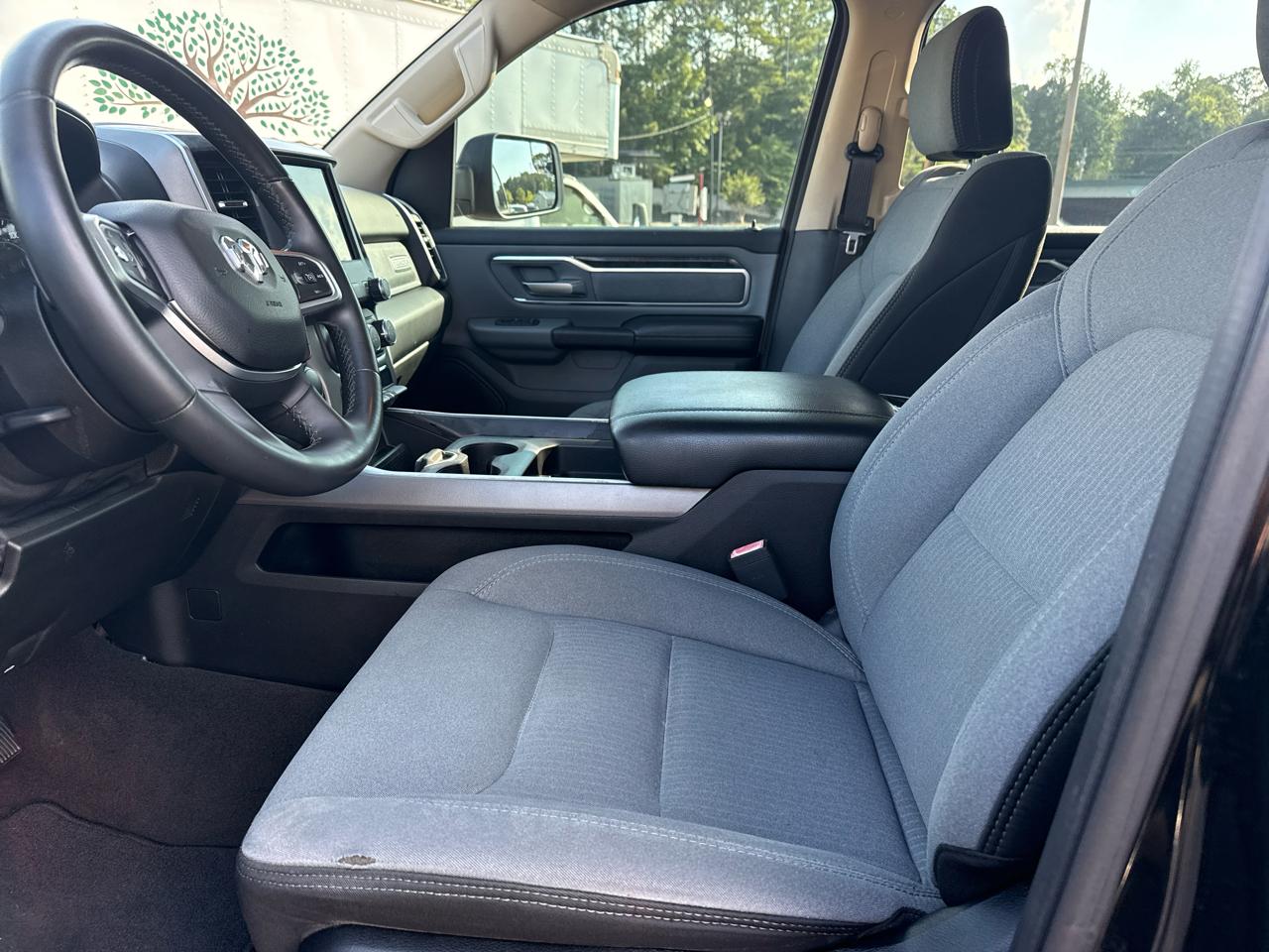 RAM 1500 Big Horn/Lone Star 4x4 Crew Cab 6'4" Box 2019