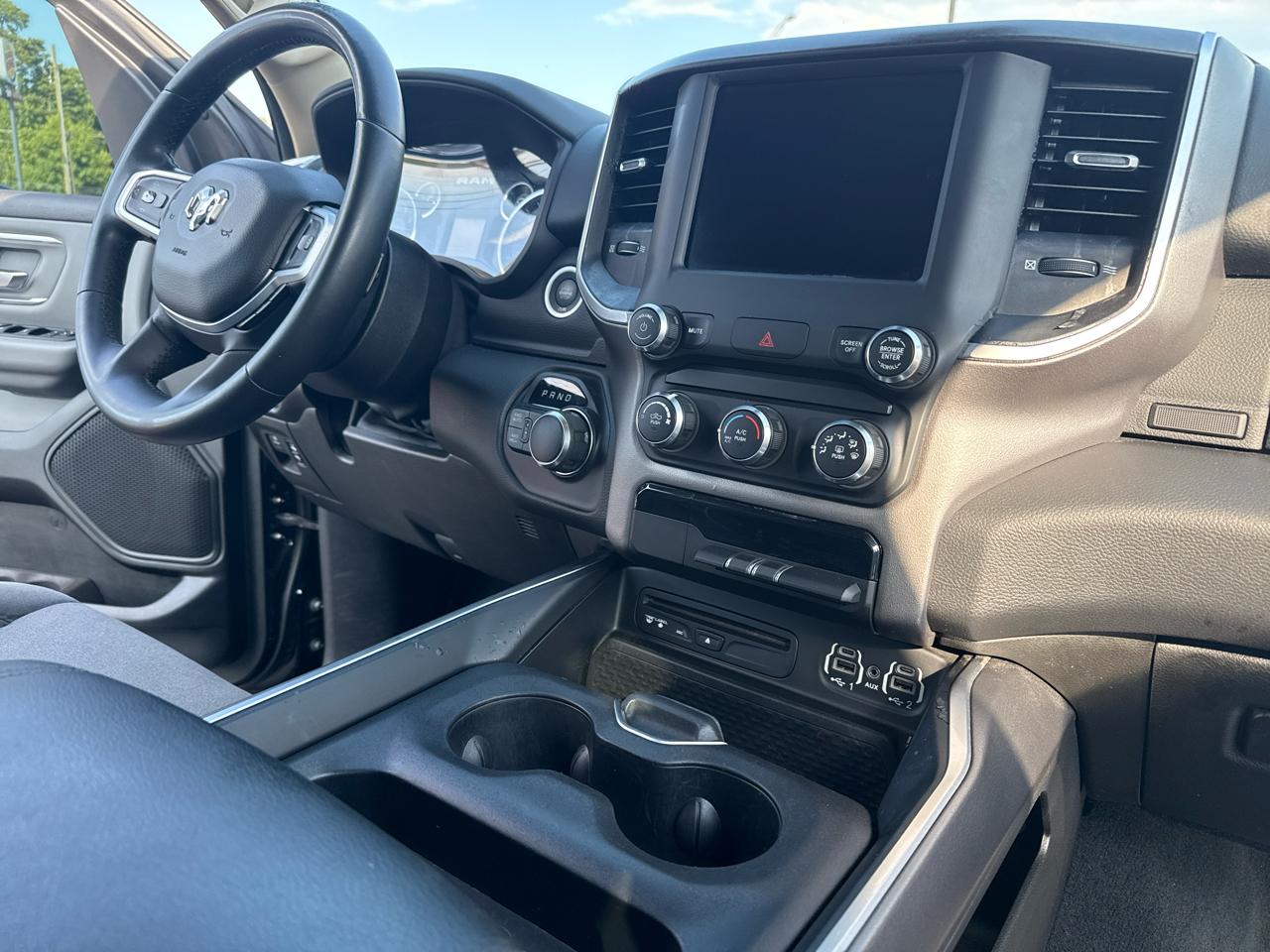 RAM 1500 Big Horn/Lone Star 4x4 Crew Cab 6'4" Box 2019