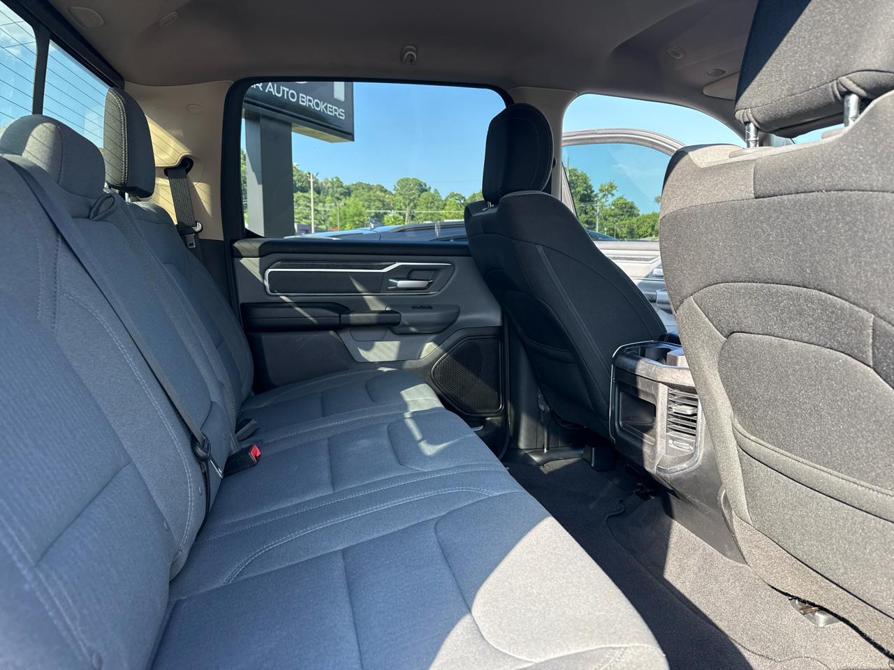 RAM 1500 Big Horn/Lone Star 4x4 Crew Cab 6'4" Box 2019