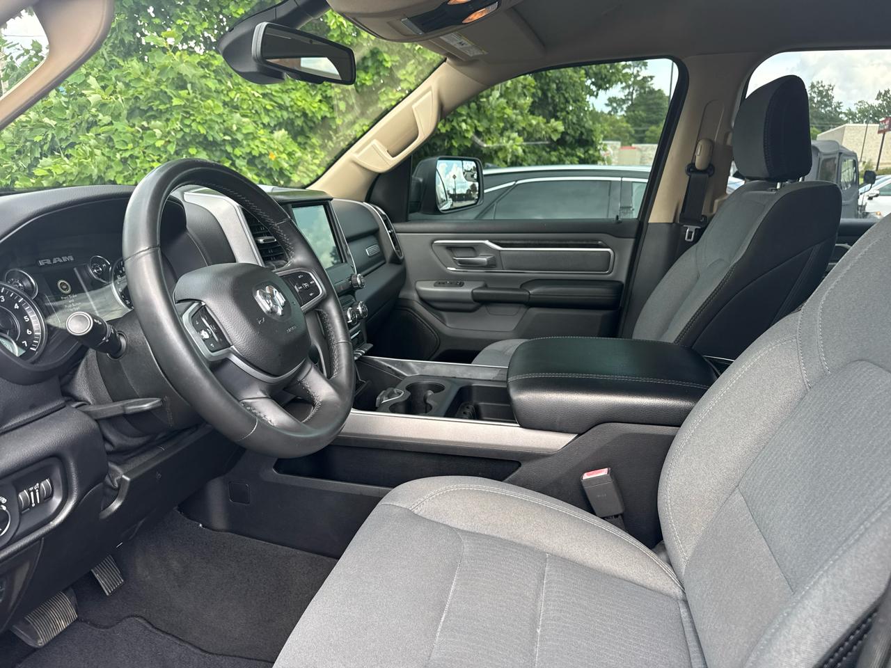 RAM 1500 Big Horn/Lone Star 4x4 Crew Cab 6'4" Box 2019