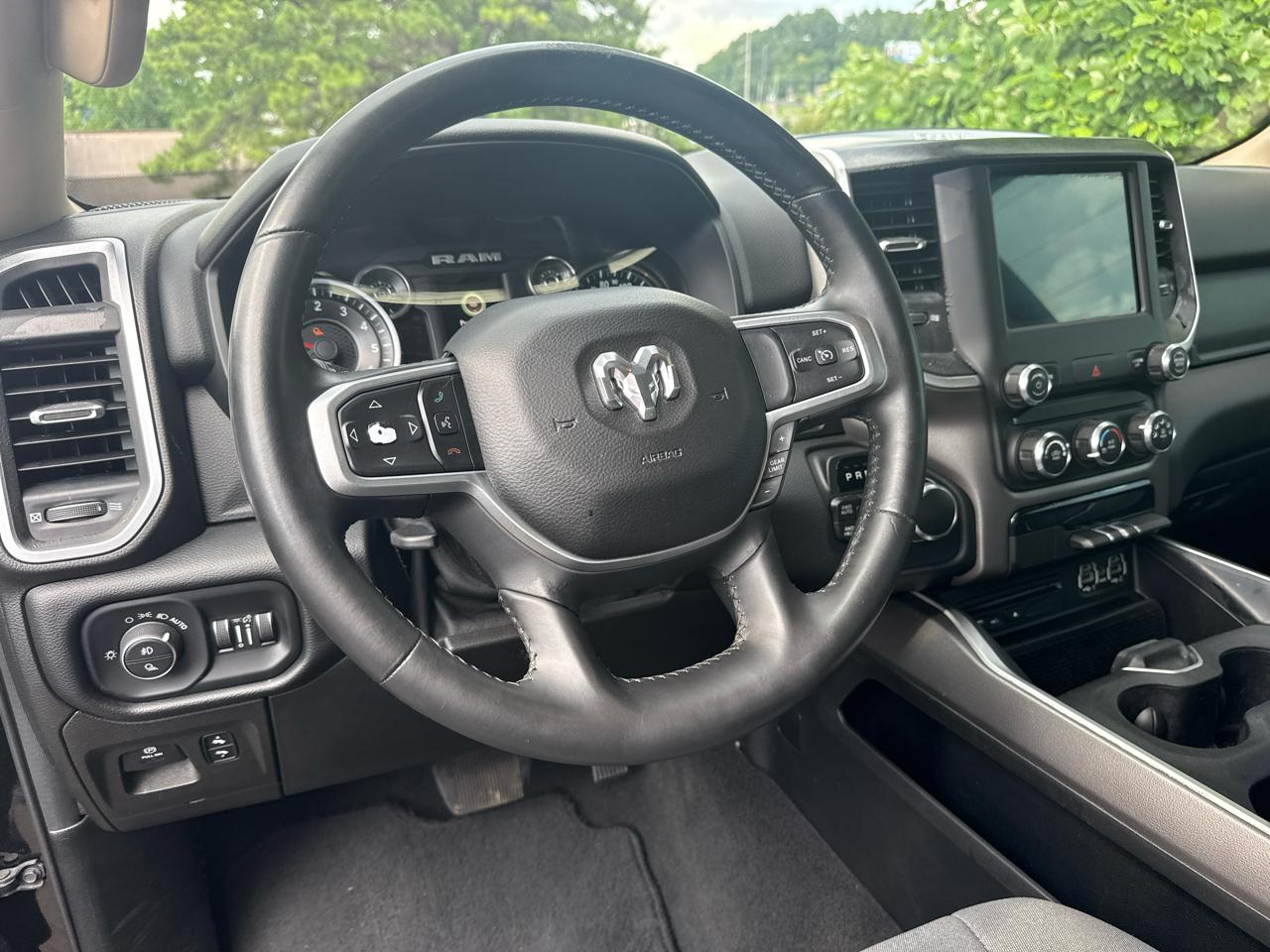 RAM 1500 Big Horn/Lone Star 4x4 Crew Cab 6'4" Box 2019