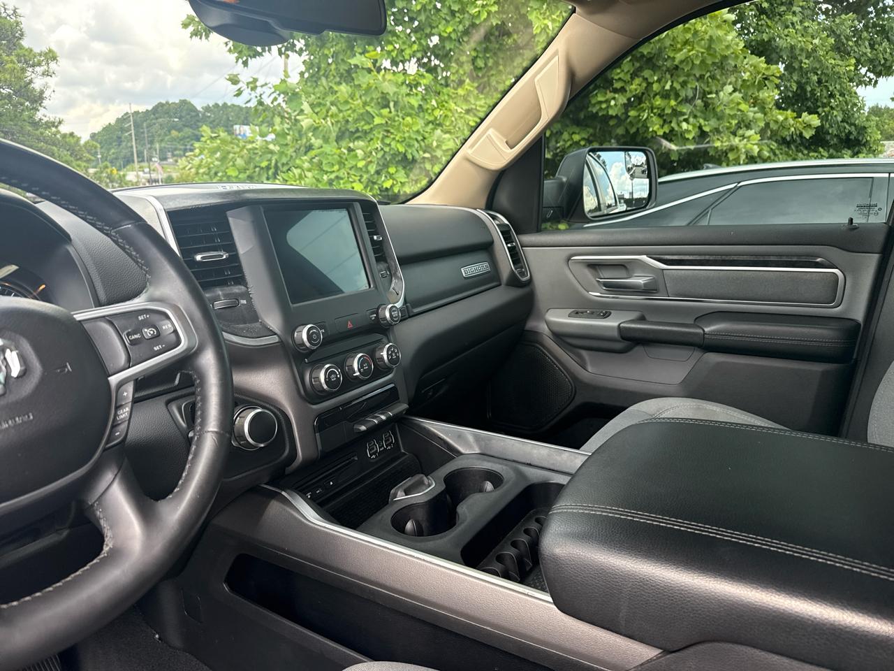 RAM 1500 Big Horn/Lone Star 4x4 Crew Cab 6'4" Box 2019