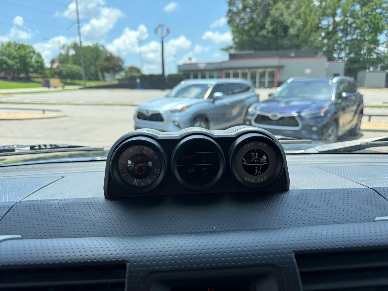 Toyota FJ Cruiser RWD 4dr Auto (Natl) 2008