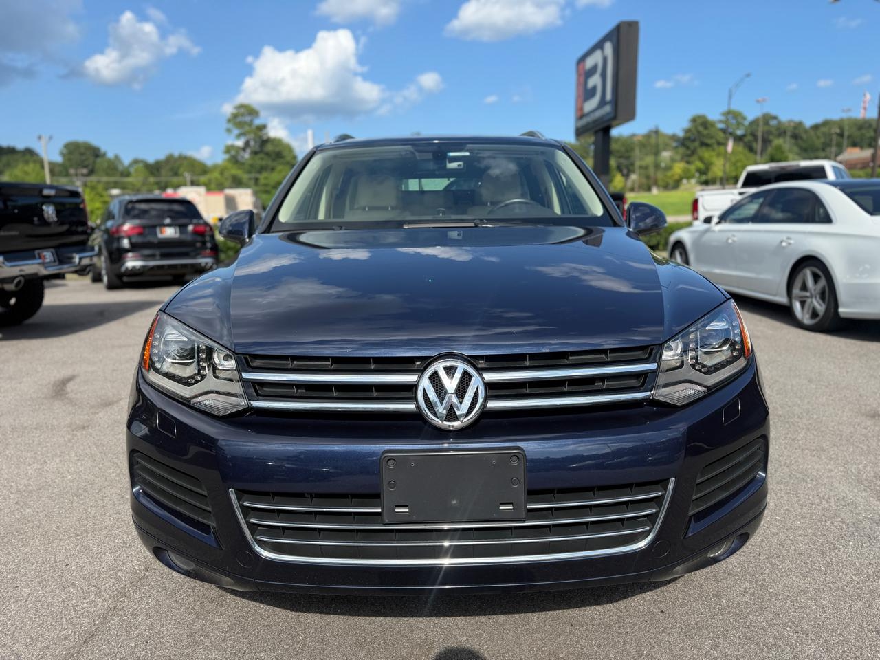 Volkswagen Touareg 4dr TDI Sport w/Nav 2013