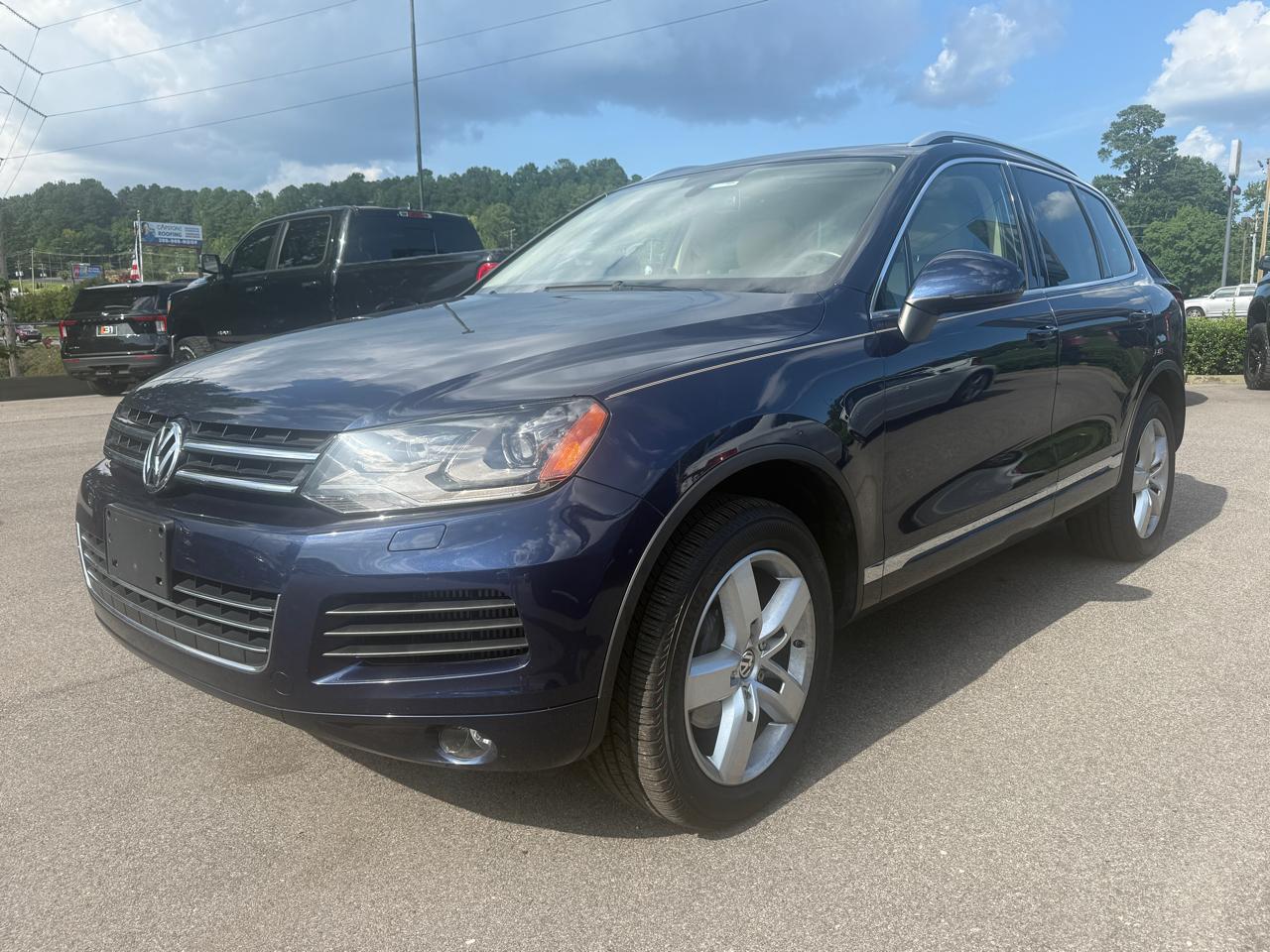 Volkswagen Touareg 4dr TDI Sport w/Nav 2013