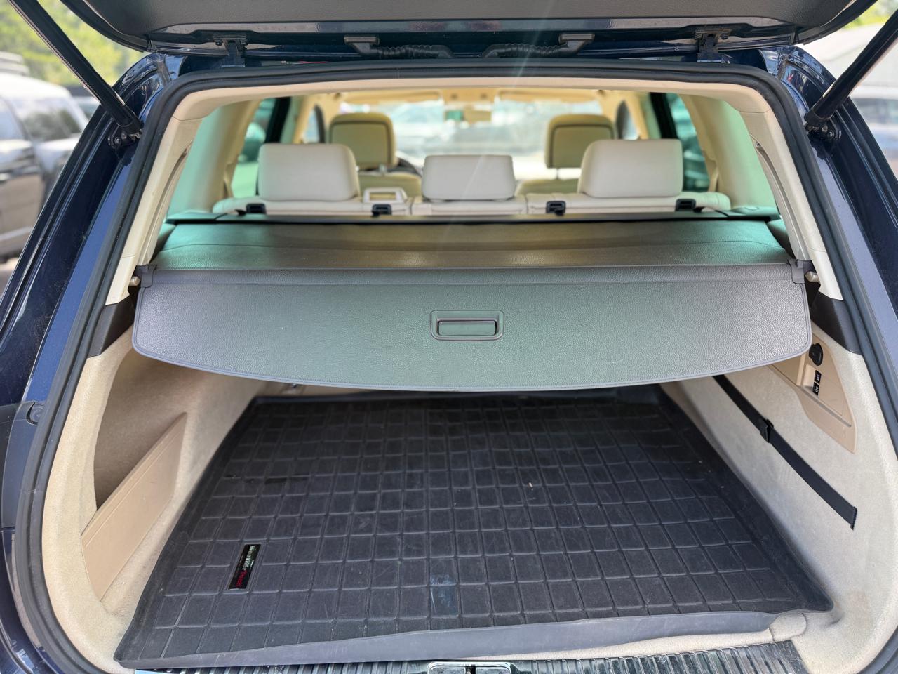 Volkswagen Touareg 4dr TDI Sport w/Nav 2013