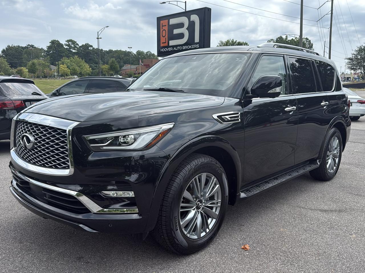 2022 Infiniti QX80 LUXE RWD