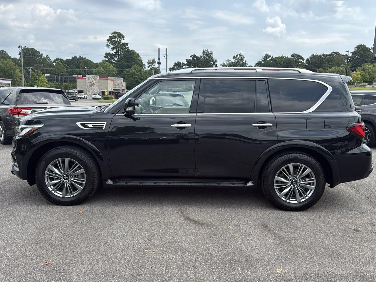 Infiniti QX80 LUXE RWD 2022
