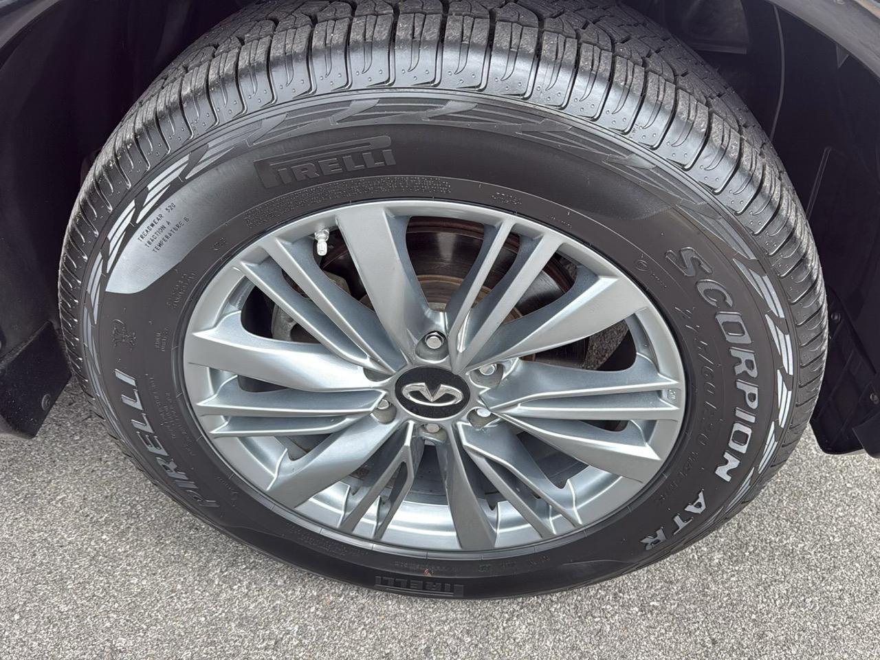 Infiniti QX80 LUXE RWD 2022