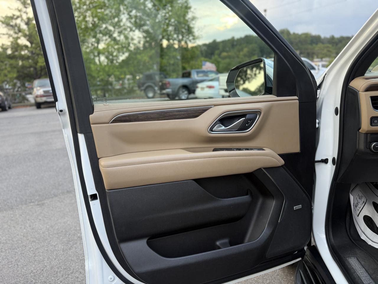 Chevrolet Suburban 2WD 4dr Premier 2021