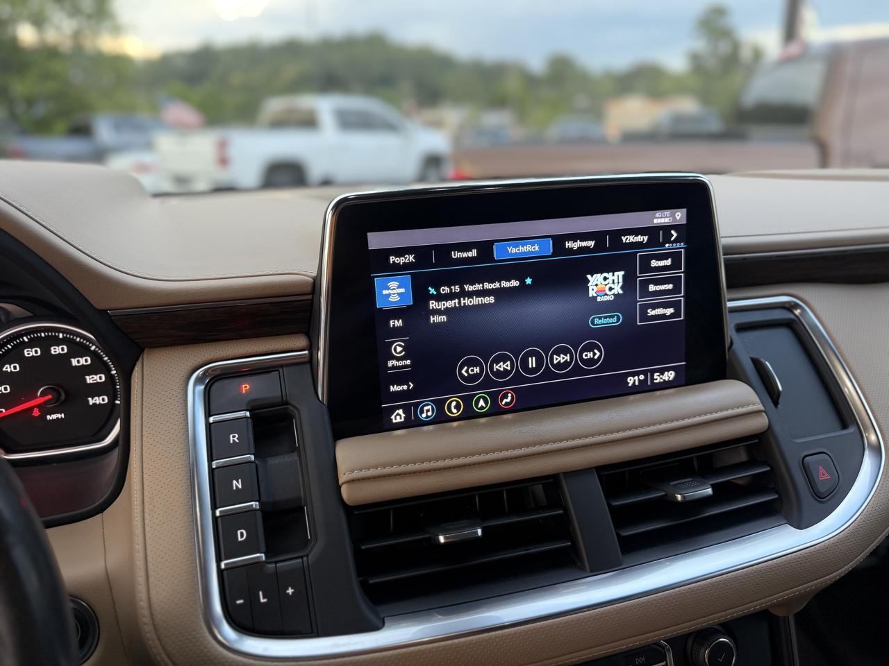 Chevrolet Suburban 2WD 4dr Premier 2021