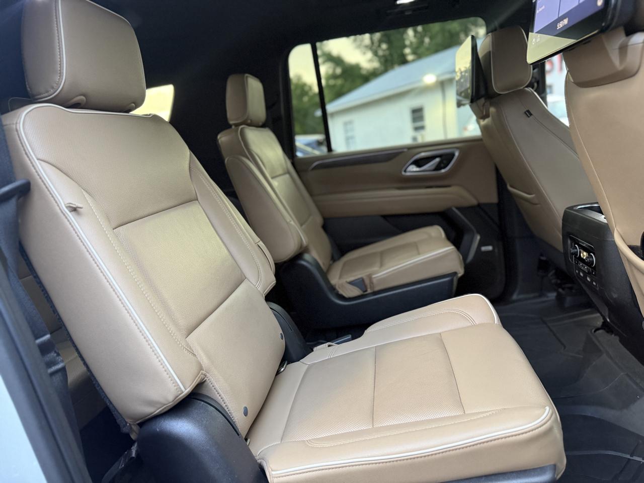 Chevrolet Suburban 2WD 4dr Premier 2021