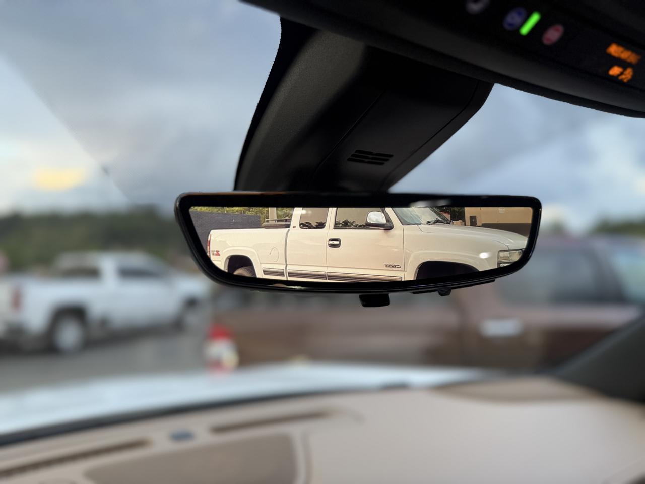 Chevrolet Suburban 2WD 4dr Premier 2021