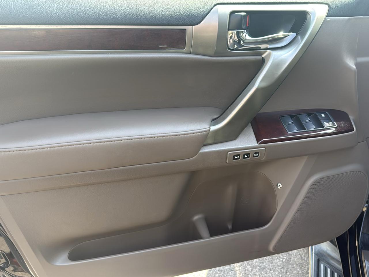 Lexus GX 460 4WD 4dr 2015