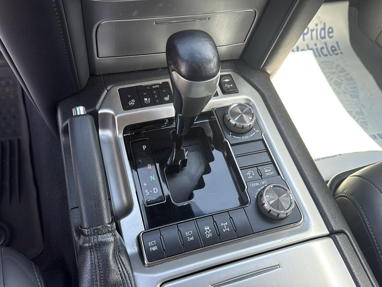 Toyota Land Cruiser 4dr 4WD (Natl) 2016