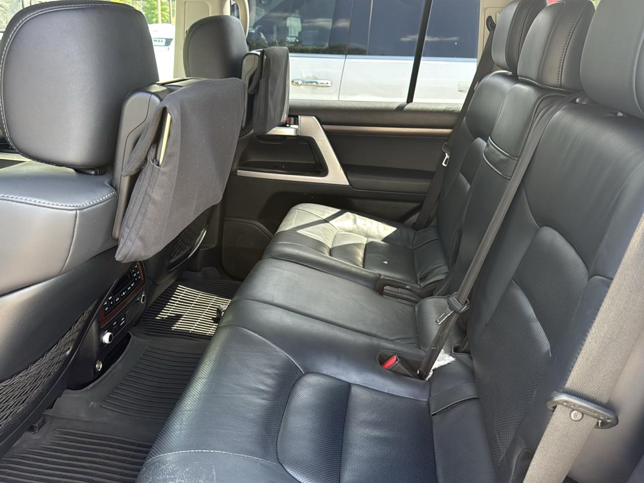 Toyota Land Cruiser 4dr 4WD (Natl) 2016
