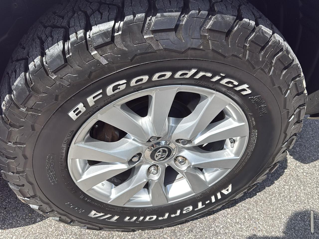 Toyota Land Cruiser 4dr 4WD (Natl) 2016