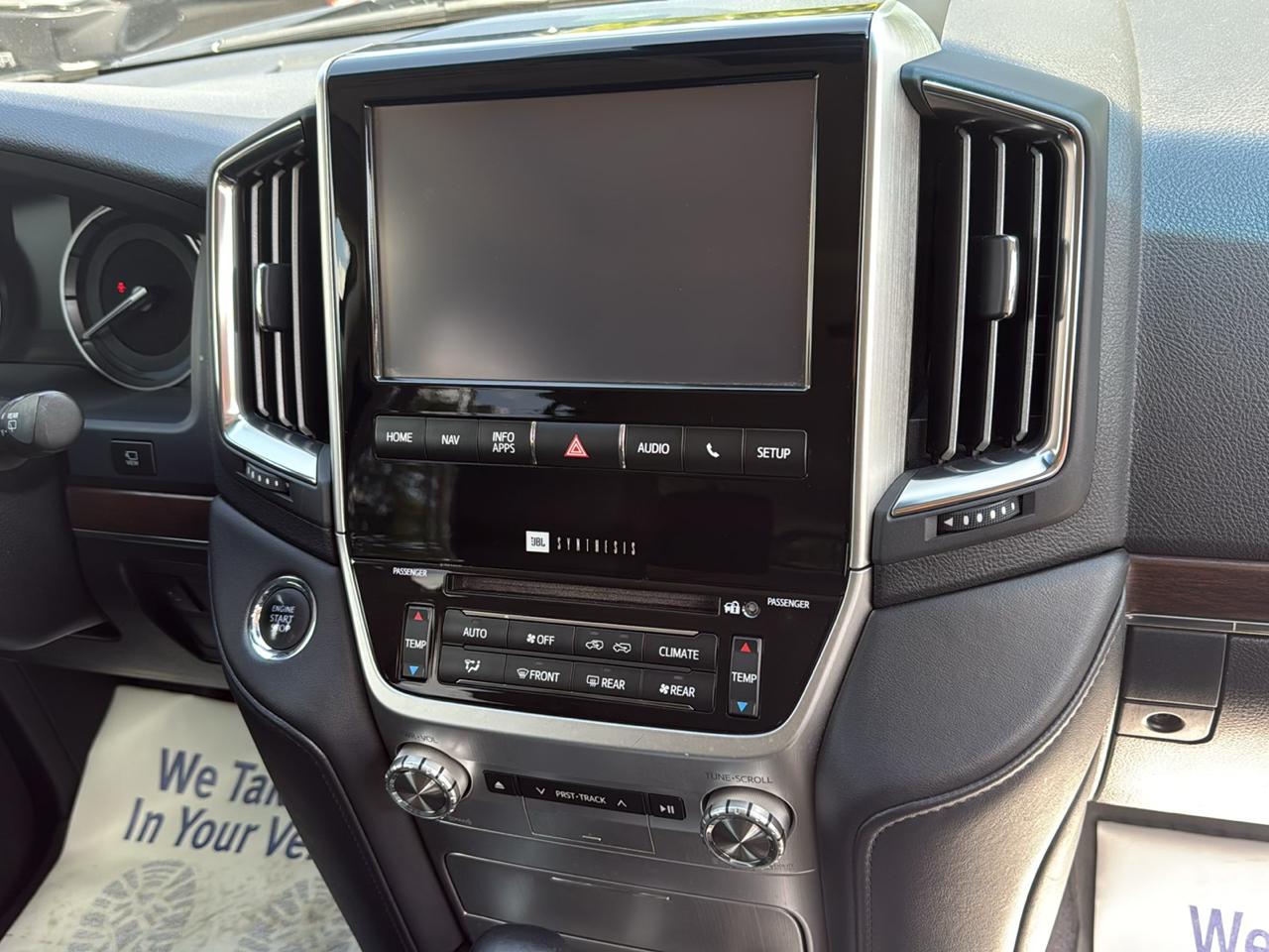 Toyota Land Cruiser 4dr 4WD (Natl) 2016