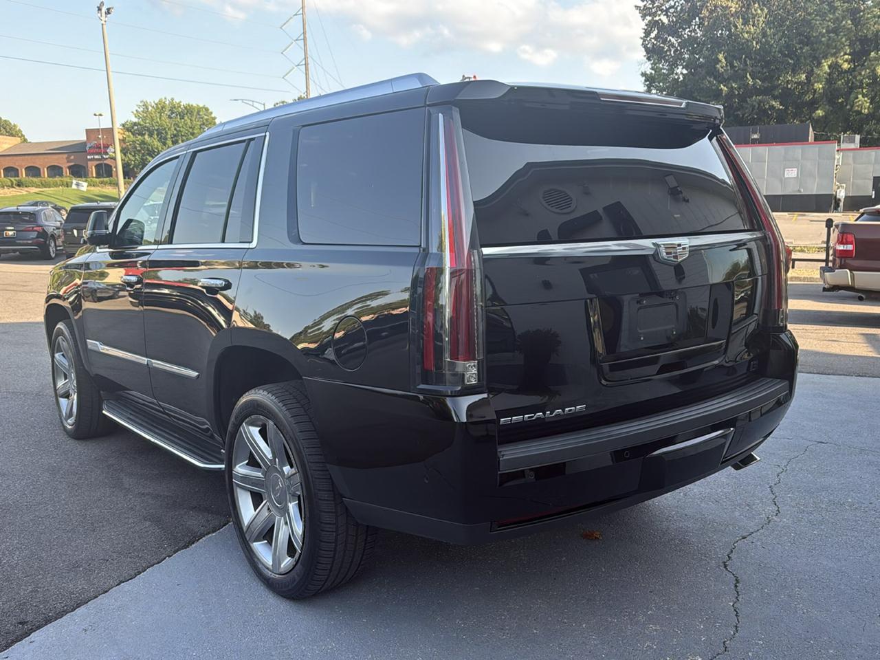 Cadillac Escalade 2WD 4dr Premium Luxury 2018