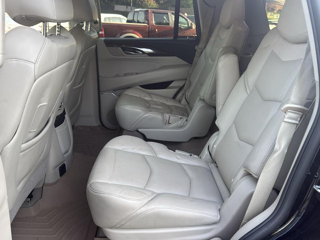 Cadillac Escalade 2WD 4dr Premium Luxury 2018