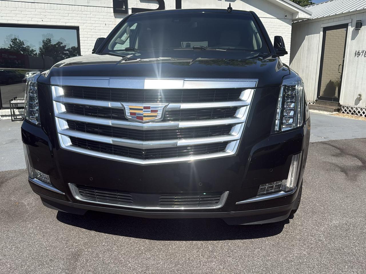 Cadillac Escalade 2WD 4dr Premium Luxury 2018