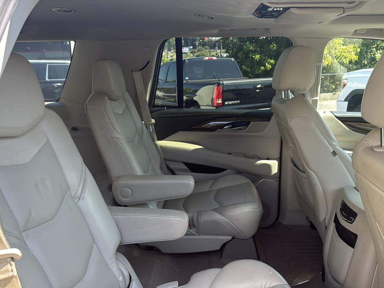 Cadillac Escalade 2WD 4dr Premium Luxury 2018