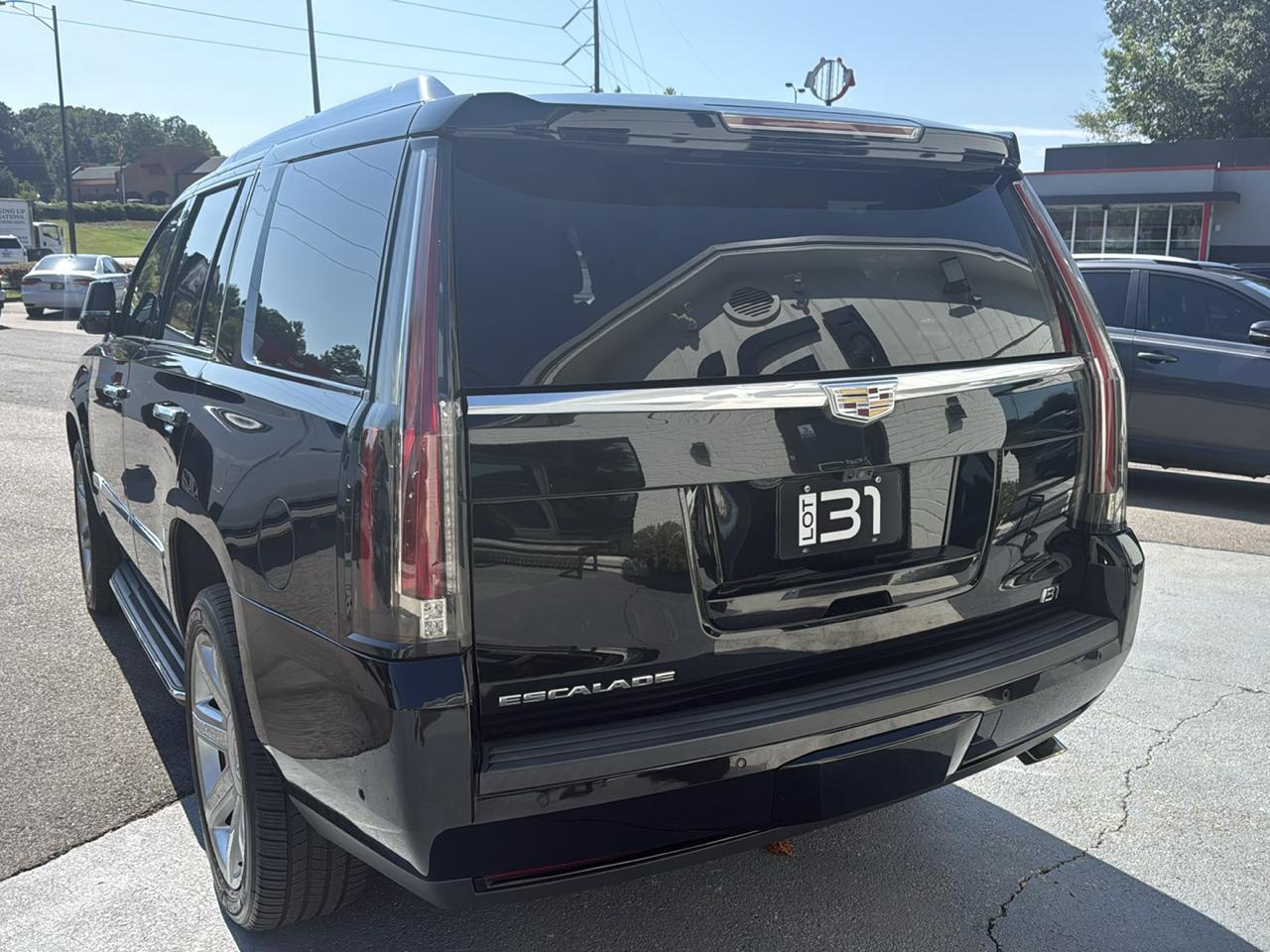 Cadillac Escalade 2WD 4dr Premium Luxury 2018