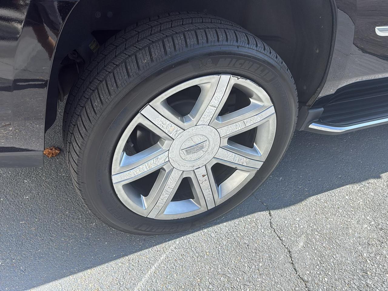 Cadillac Escalade 2WD 4dr Premium Luxury 2018