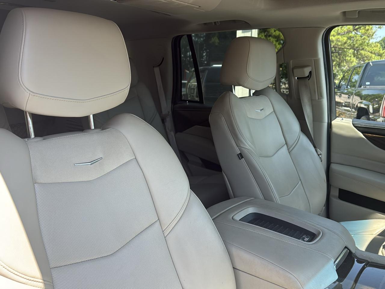 Cadillac Escalade 2WD 4dr Premium Luxury 2018