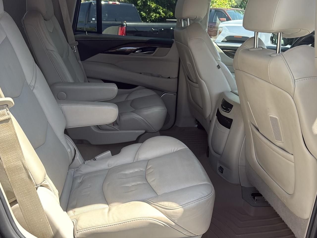 Cadillac Escalade 2WD 4dr Premium Luxury 2018