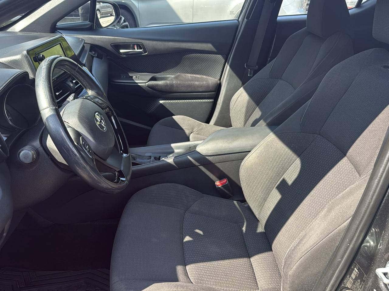 Toyota C-HR XLE FWD (Natl) 2018