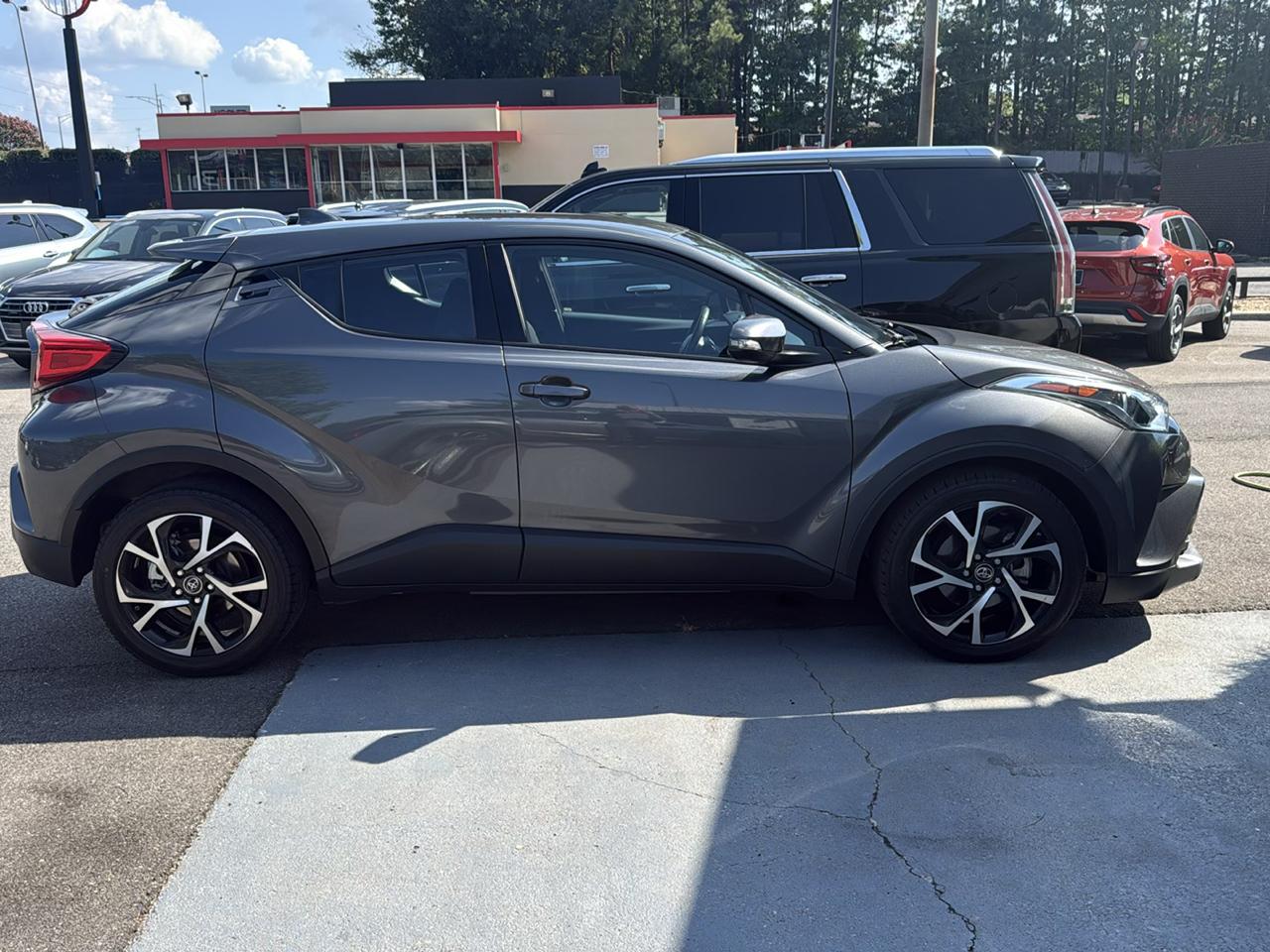 Toyota C-HR XLE FWD (Natl) 2018