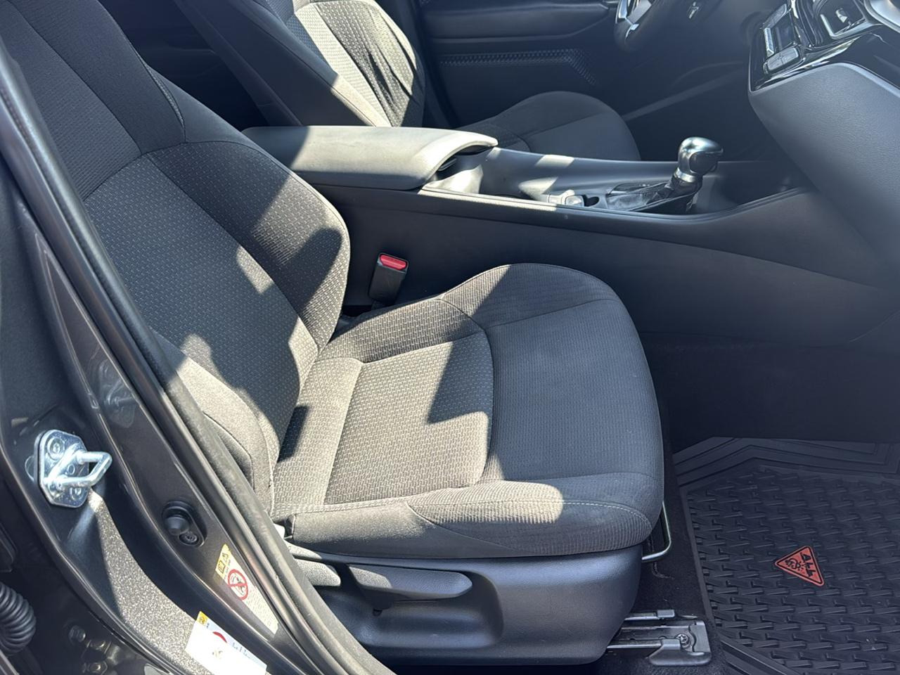 Toyota C-HR XLE FWD (Natl) 2018