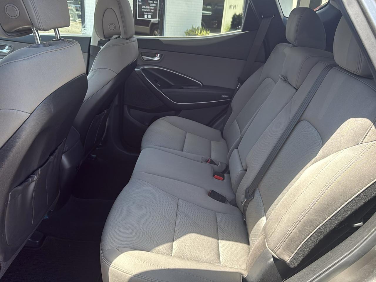 Hyundai Santa Fe FWD 4dr Sport 2013