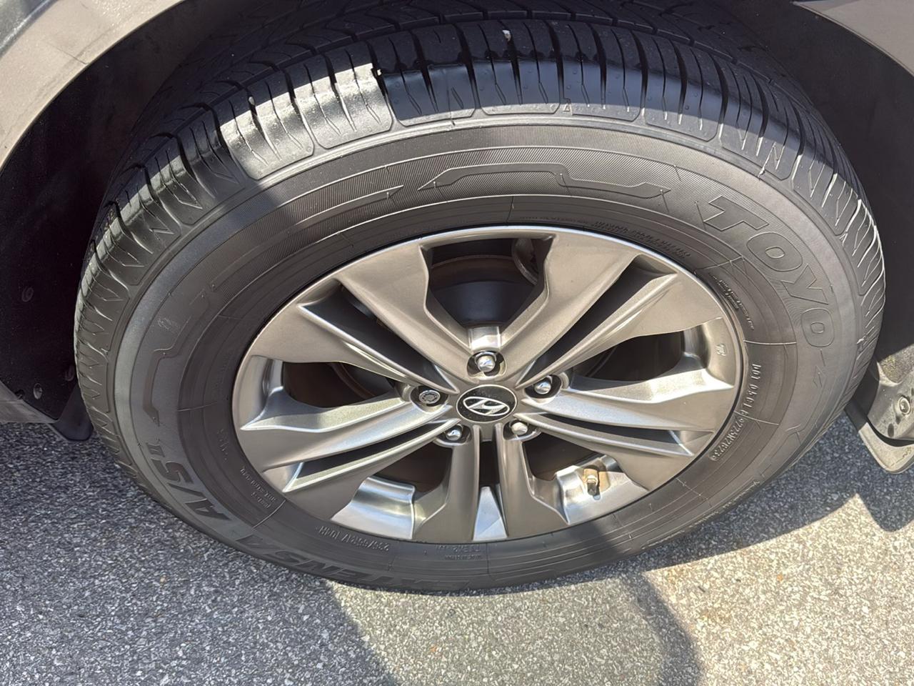 Hyundai Santa Fe FWD 4dr Sport 2013