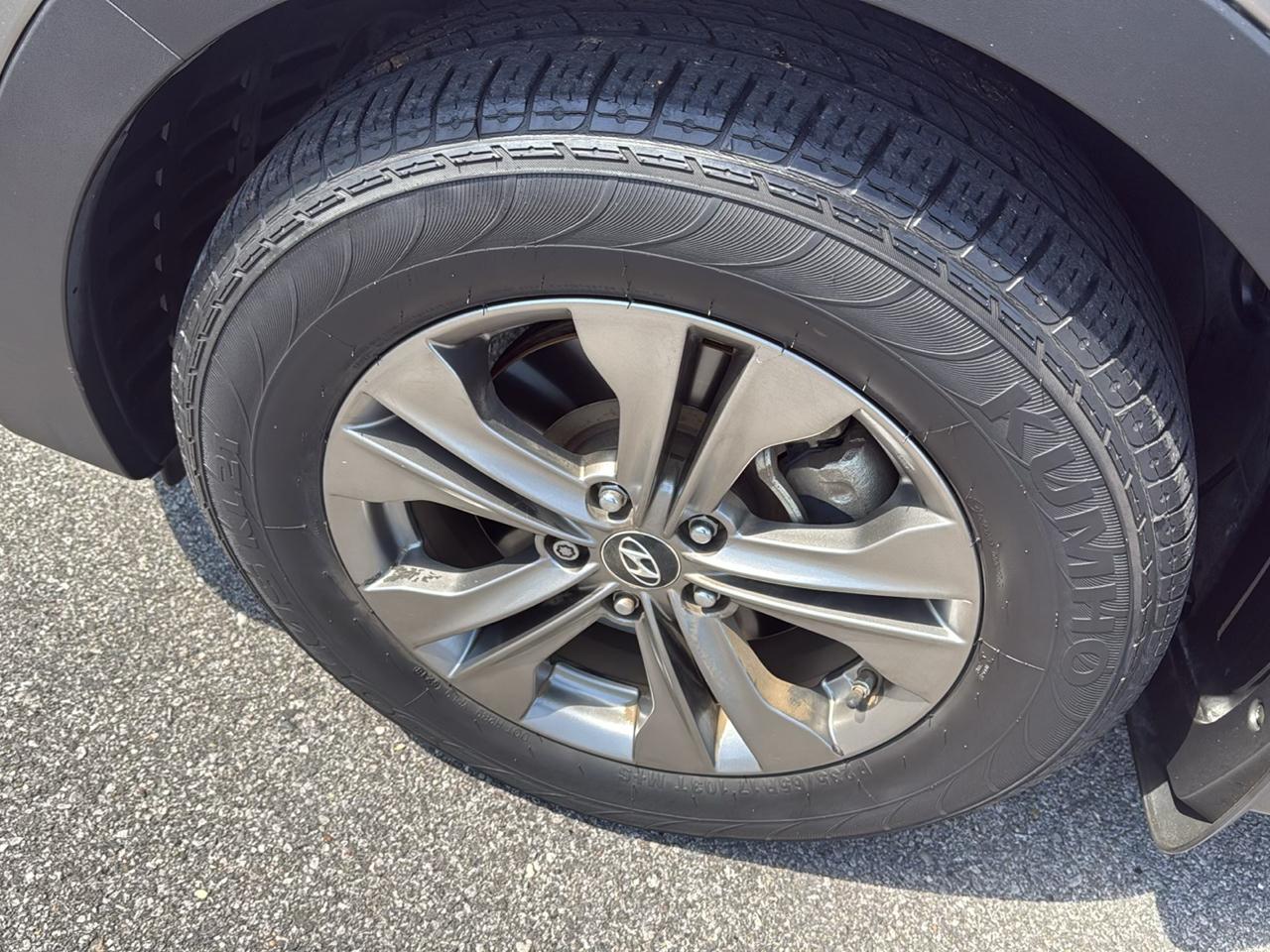 Hyundai Santa Fe FWD 4dr Sport 2013