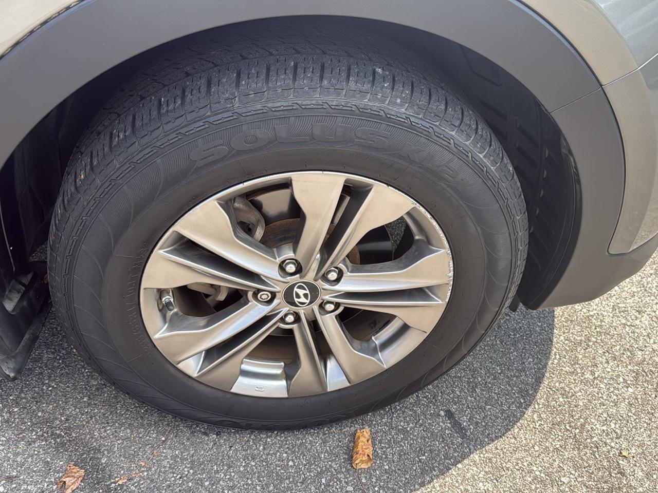 Hyundai Santa Fe FWD 4dr Sport 2013