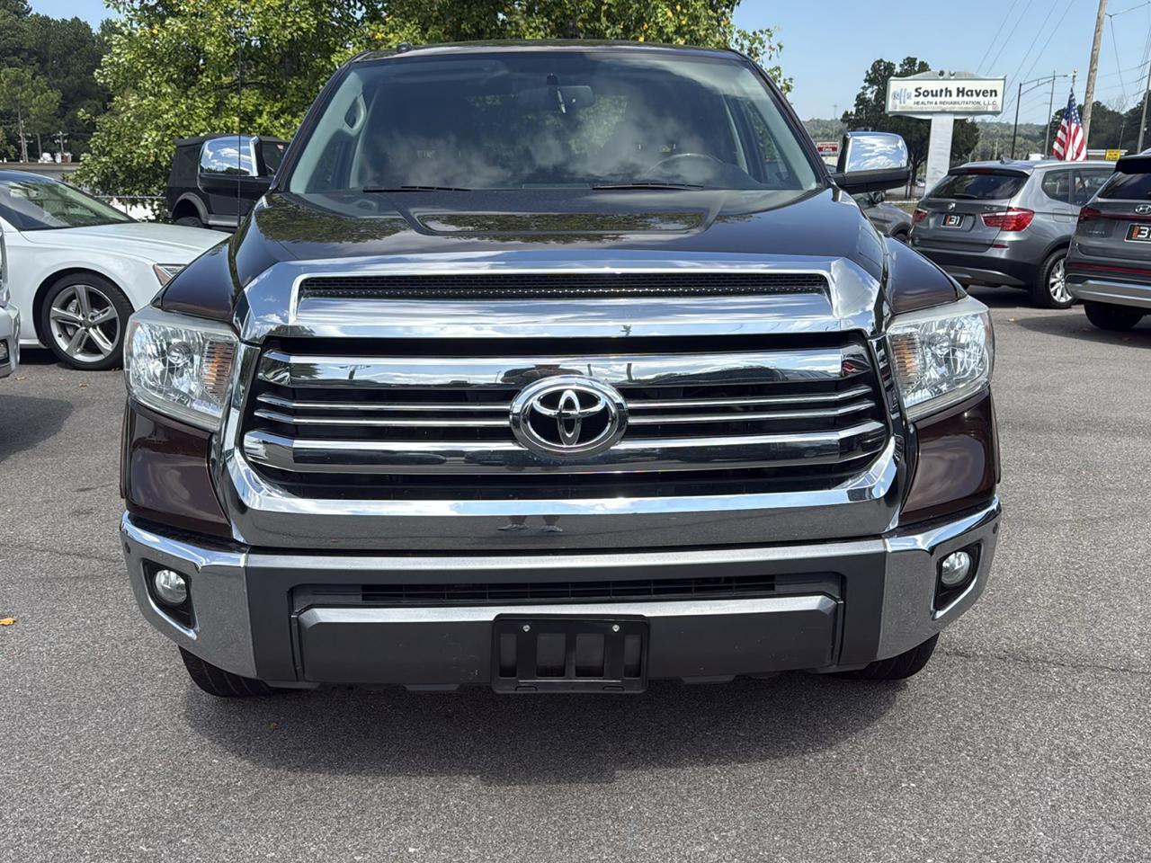 Toyota Tundra 4WD Truck CrewMax 5.7L FFV V8 6-Spd AT Platinum (Natl) 2016