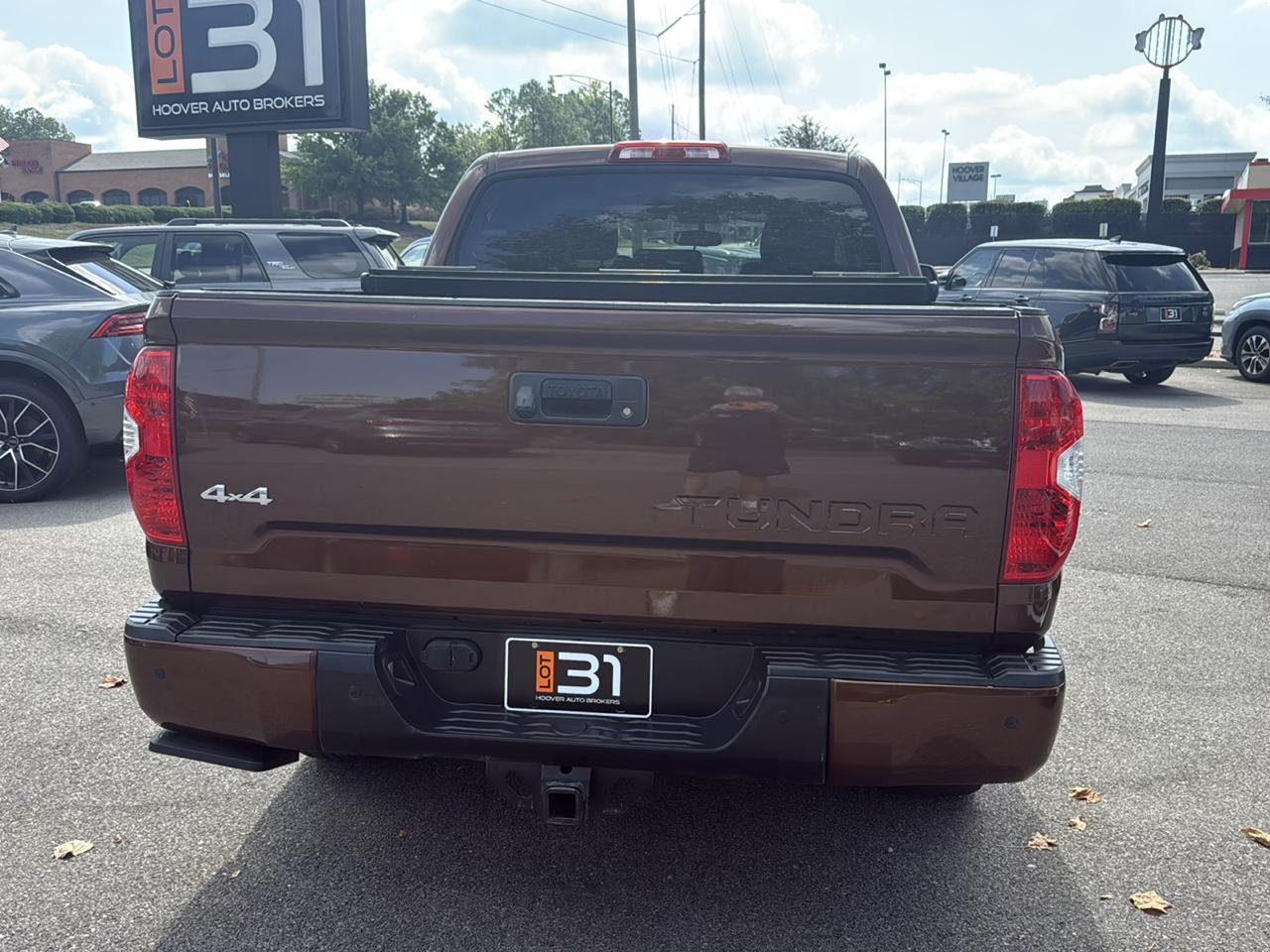 Toyota Tundra 4WD Truck CrewMax 5.7L FFV V8 6-Spd AT Platinum (Natl) 2016