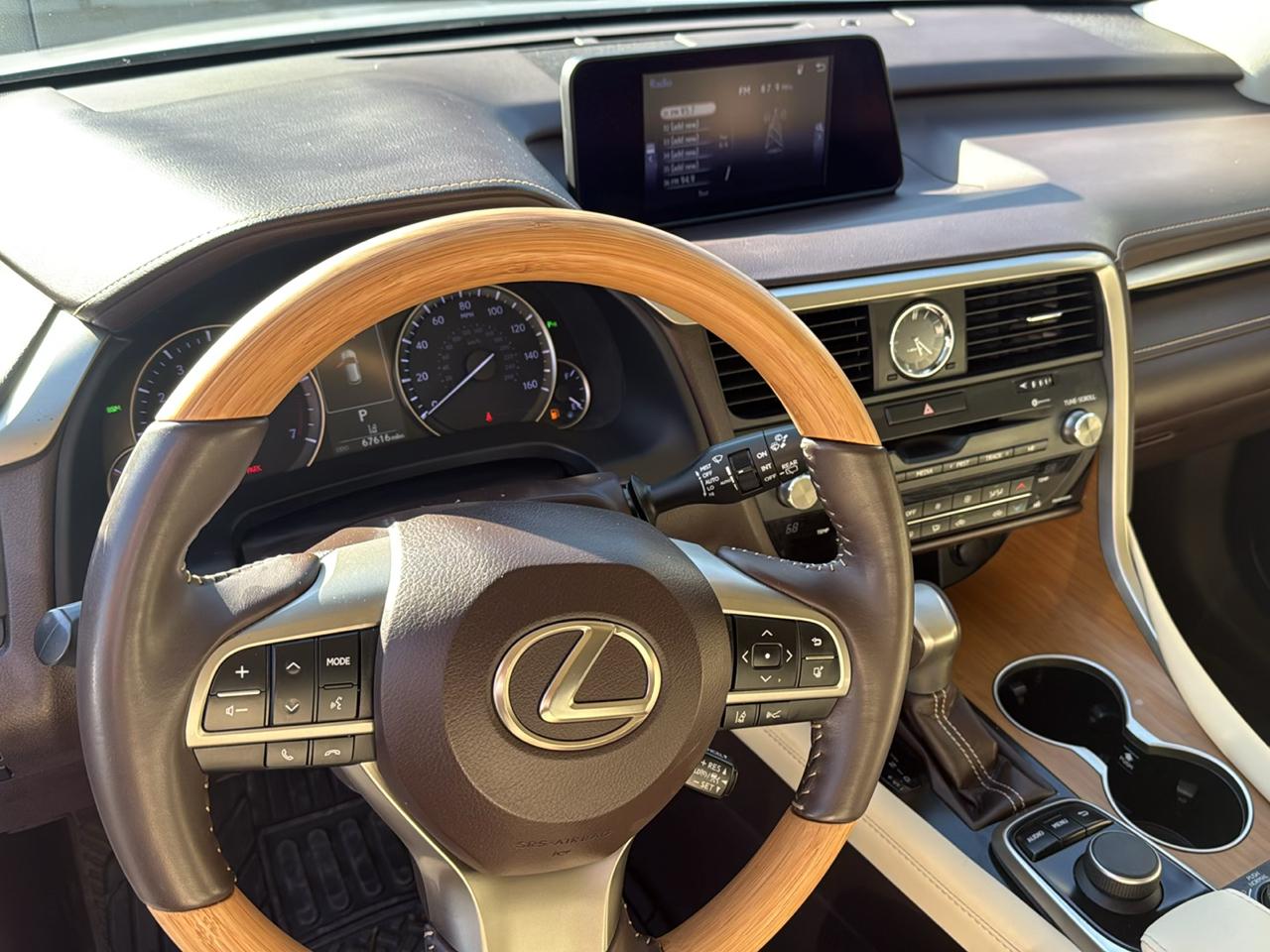 Lexus RX RX 350 FWD 2017