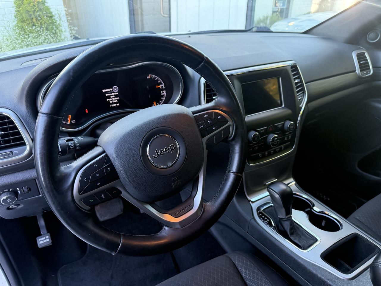 Jeep Grand Cherokee Laredo 4x2 2020