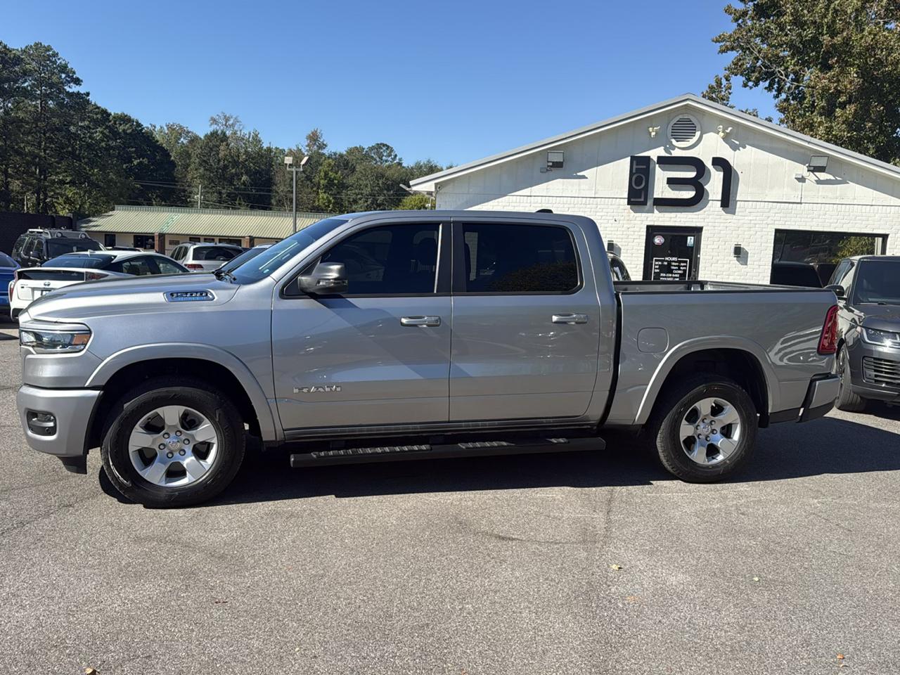 RAM 1500 Big Horn 4x4 Crew Cab 5'7" Box 2025