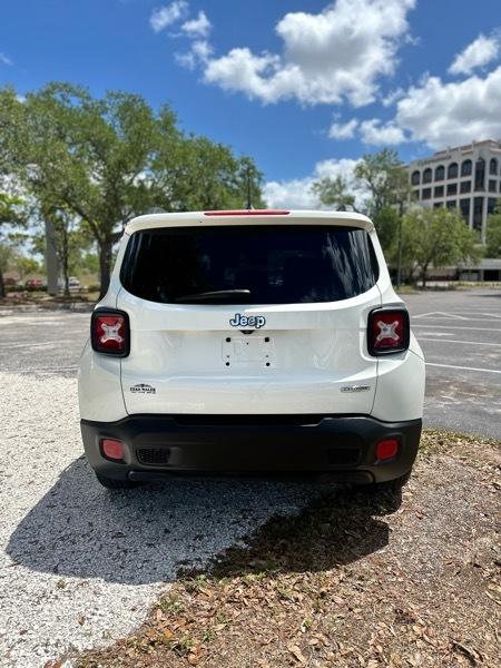 Jeep Renegade Latitude FWD 2017