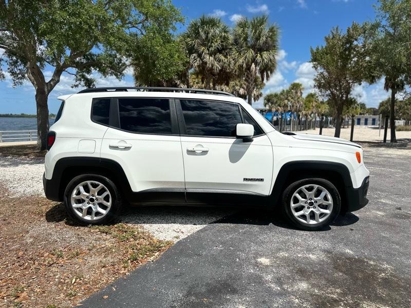 Jeep Renegade Latitude FWD 2017