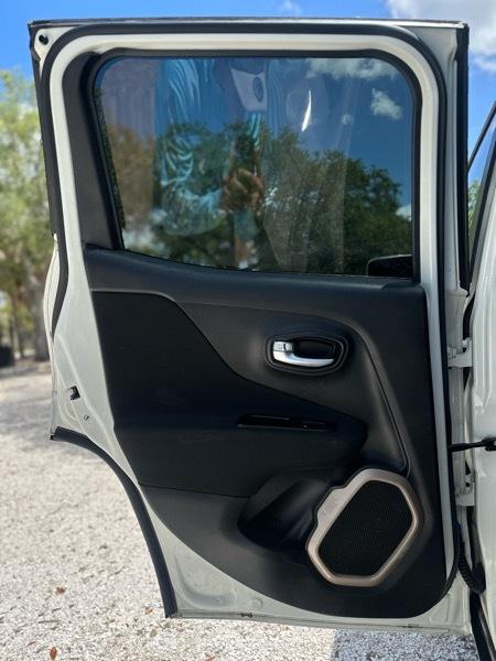 Jeep Renegade Latitude FWD 2017