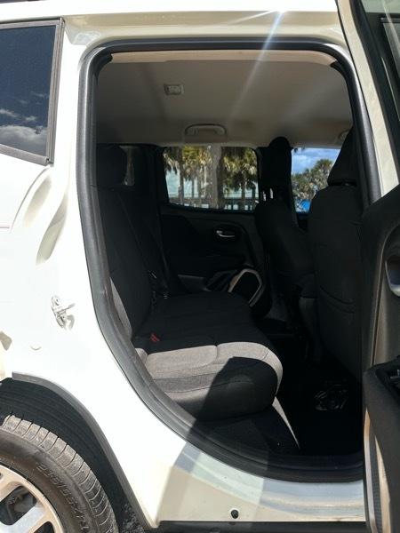 Jeep Renegade Latitude FWD 2017